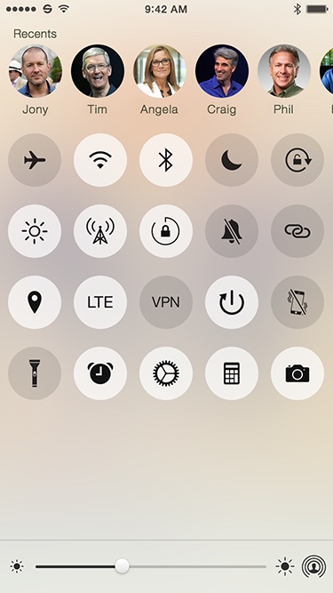 Light toggles screen with contacts